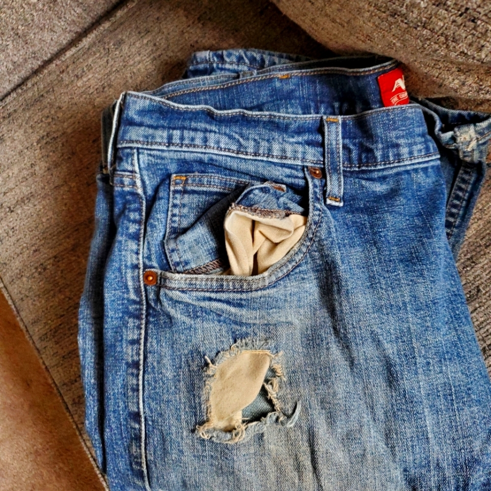 Mens distressed Arizona jeans